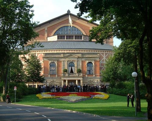 Festspielhaus Bayreuth, Wagner's opera house