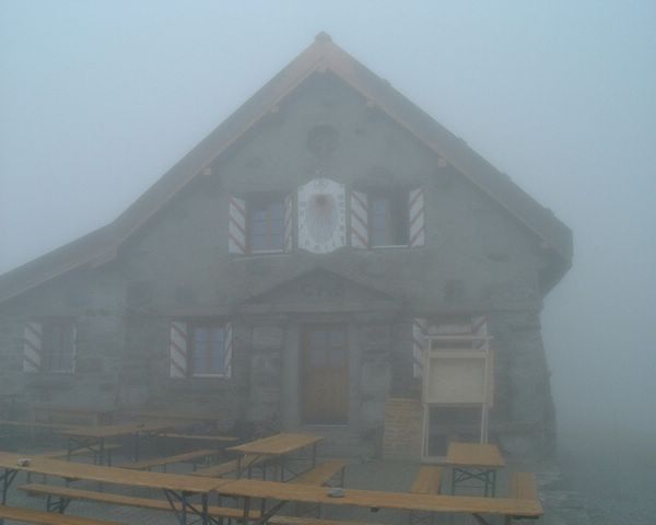 Cabane du Mont-Fort