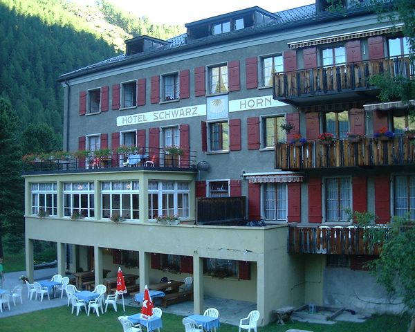 Hotel Schwarzhorn, Gruben